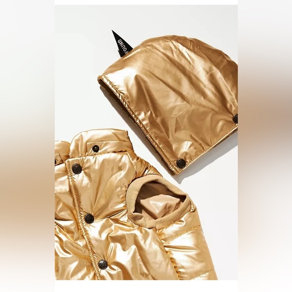 DKNY Dog Coat 🚨SOLD OUT ONLINE!🚨 - Picture 4 of 13